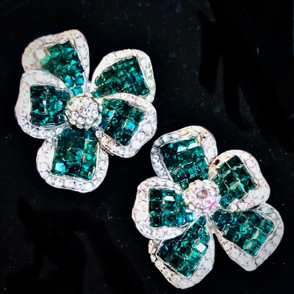 Jarin Vintage Rhinestone Clip Flower Earrings